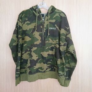Obey Men's Medium Green Camo Drawstring Hoodie
